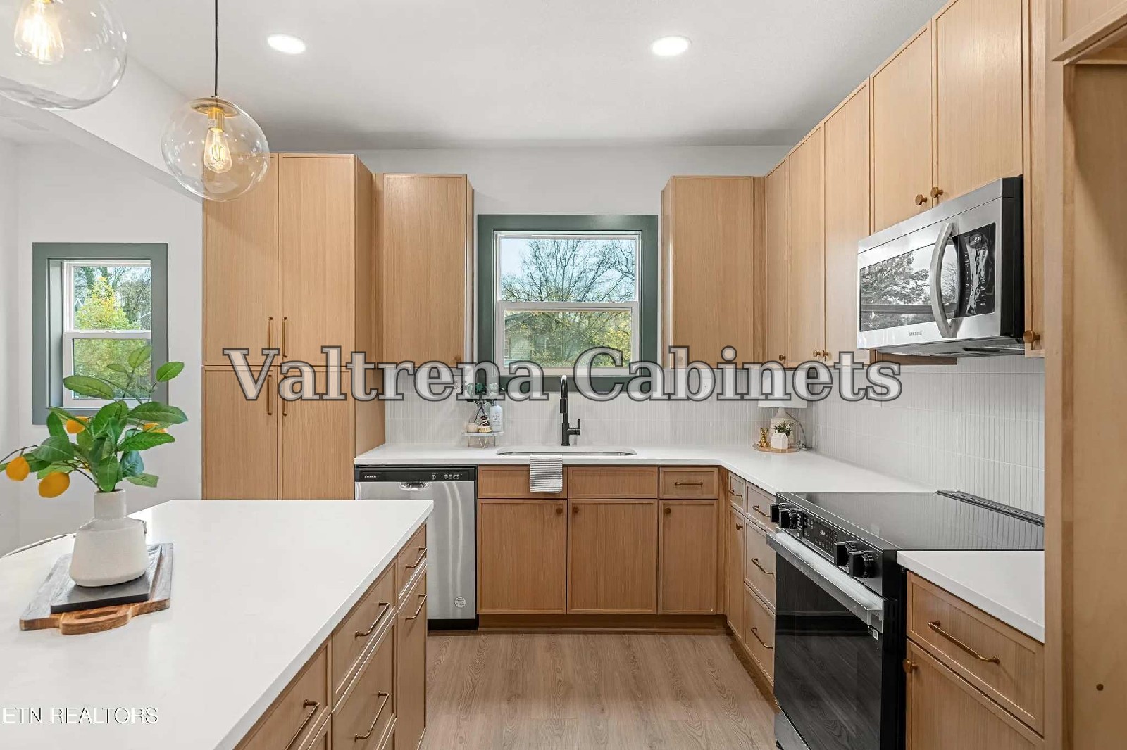 Slim White Oak kitchen cabinet in White Oak - view 4 of 6